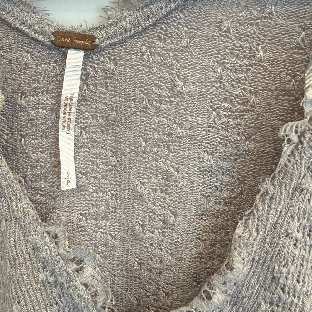 Free People Light Gray Lace-Trim V-Neck Balloon Sleeve Top